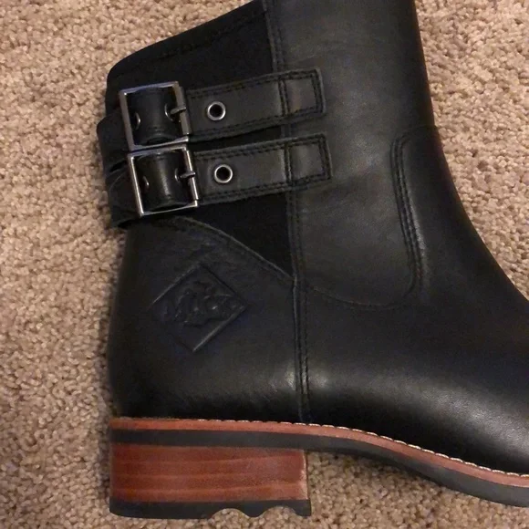 Muck Boots Liberty Ankle Waterproof Leather Boots - Picture 9 of 12